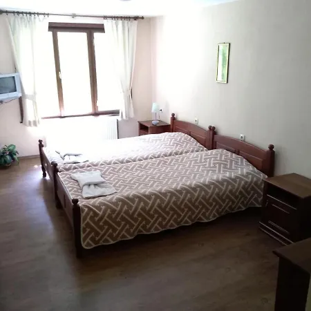 Семеен Хотел Триибрия Resort